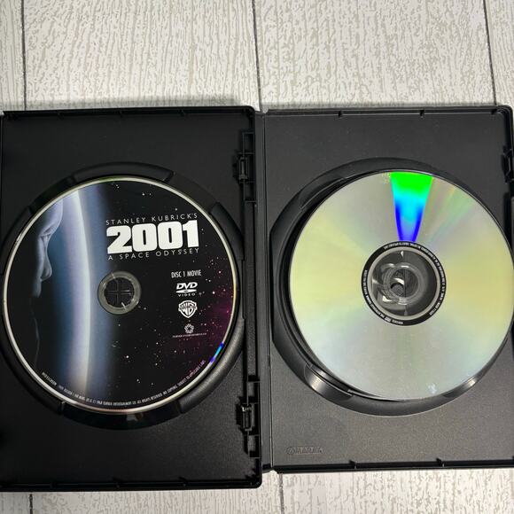 Movie Night Lot - 10 Sci-Fi & Comedy DVDs - Picture 11 of 13